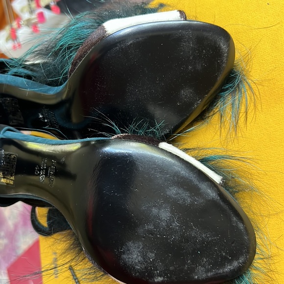 FENDI sandals size 40 EPIC. Suede and fur, peep toe - Picture 5 of 10